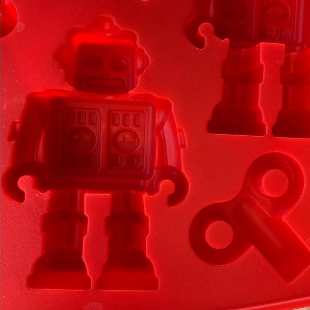 Fred robot ice cube tray